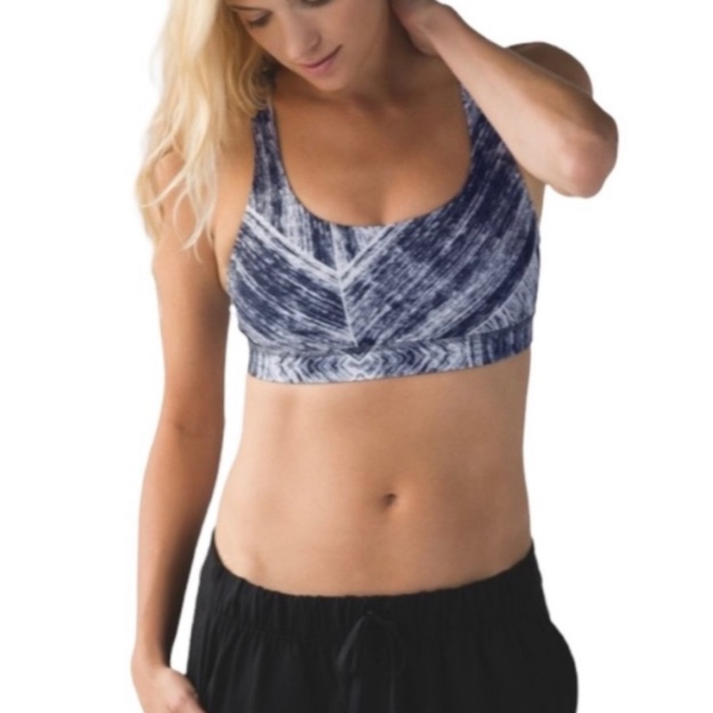 Lululemon Energy Bra Heat Wave White Black sports bra size 8